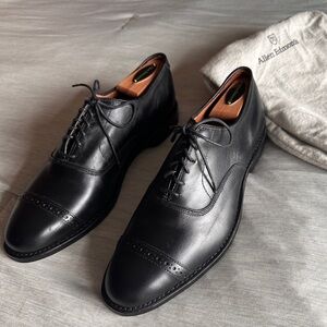 Allen Edmonds Men’s size 9 1/2 with name brand shoe horns